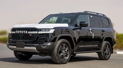 Toyota Land Cruiser GR-S LC300 GR SPORT 3.3D AT MY2024 – BLACK-2
