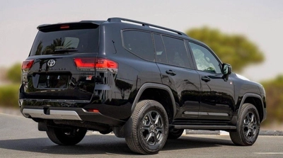 Toyota Land Cruiser GR-S LC300 GR SPORT 3.3D AT MY2024 – BLACK-3