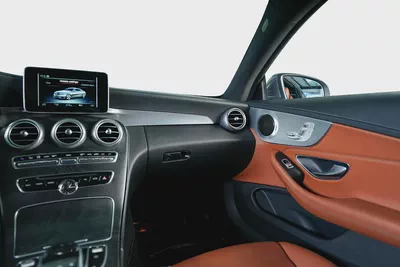 Mercedes Benz C200 Coupe- GCC-Selenite Grey-AMG Body Styling-Panoramic Roof-Mercedes FSH-10
