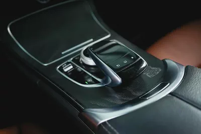 Mercedes Benz C200 Coupe- GCC-Selenite Grey-AMG Body Styling-Panoramic Roof-Mercedes FSH-13