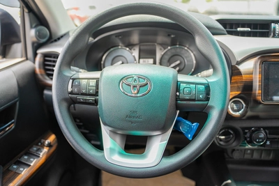 TOYOTA HILUX SR5 2.7 MODEL 2025 GCC AUTOMATIC FULL OPTION-22