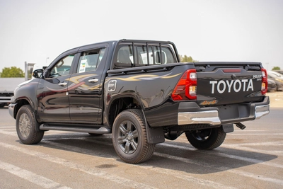 TOYOTA HILUX SR5 2.7 MODEL 2025 GCC AUTOMATIC FULL OPTION-13