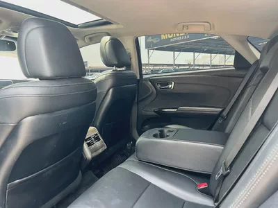 Toyota Avalon Limited 2018 | American Specs | Pristine Condition-6