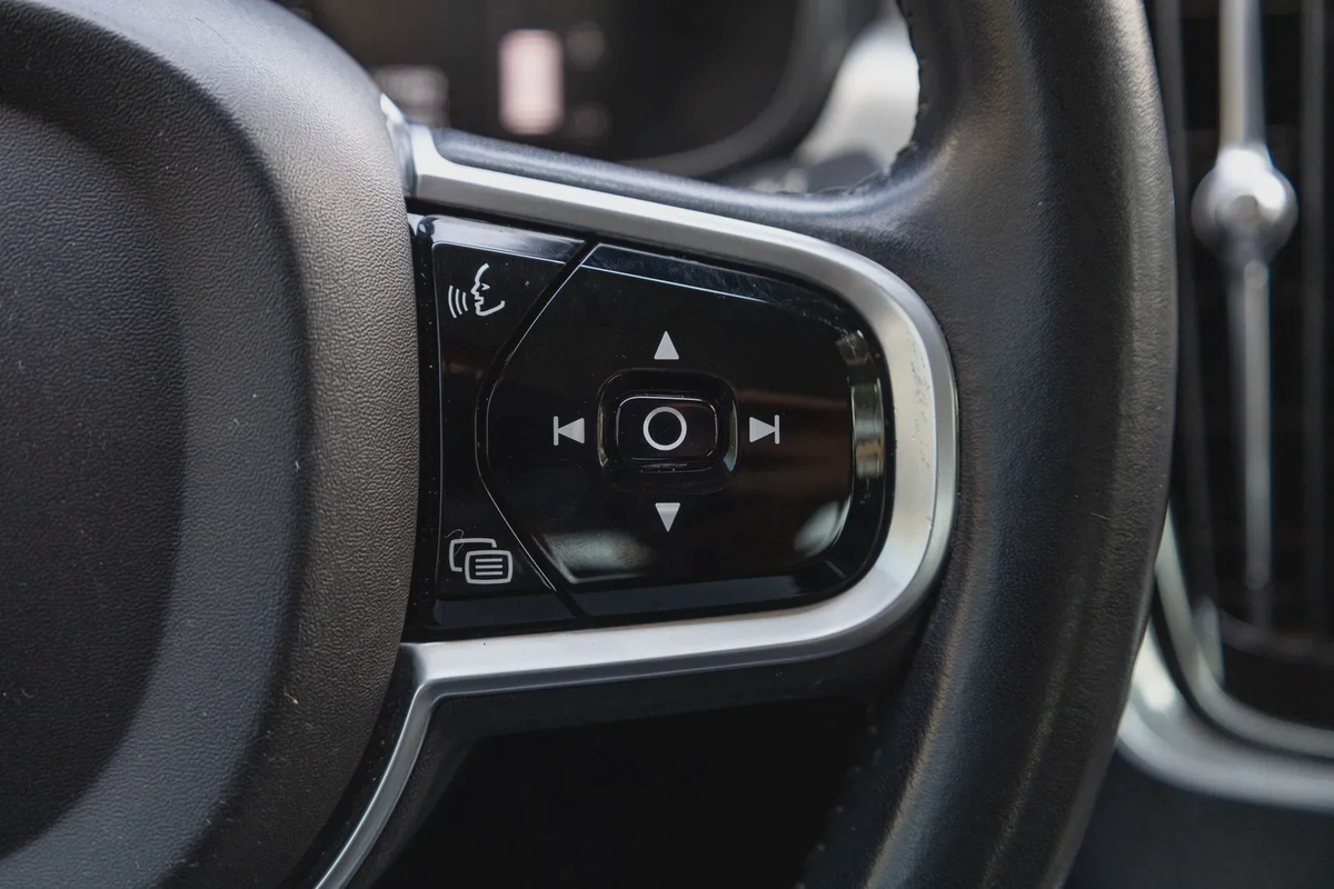 Volvo S90 2017-9-9