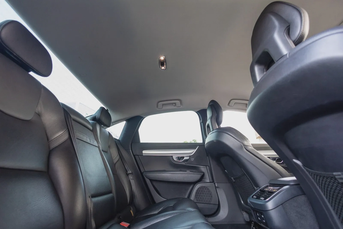 Volvo S90 2017-23-23