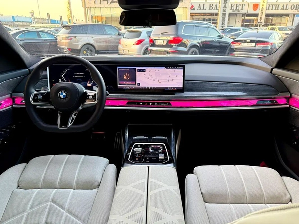 BMW 7-Series 735i M KIT 2026 - GCC Specs -