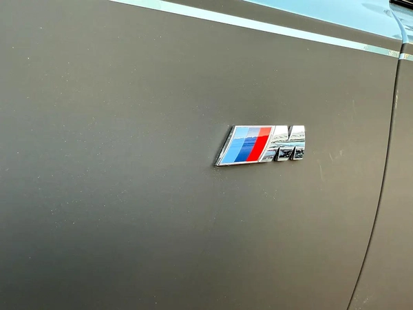 BMW 7-Series 735i M KIT 2026 - GCC Specs -