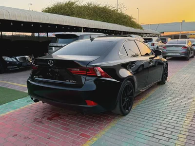 Lexus IS 200t 2016 | Japanese Specs | Clean Condition-3