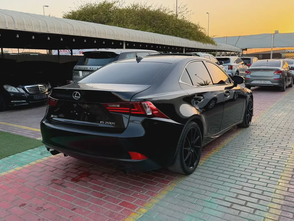Lexus IS 200t 2016 | Japanese Specs | Clean Condition-3-3