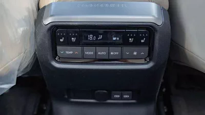 Toyota Prado VXR Toyota prado primum 2.8L diesel MY2026-7
