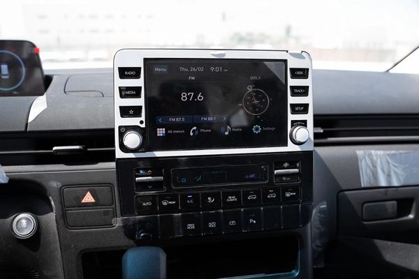 Hyundai Staria Prestige 2.2 Diesel | 11 Seater | 8AT | GCC Specifications | Full Options