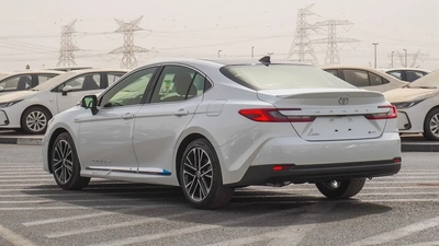2026 Toyota Camry Lumiere | GCC Specs | Brand New-4
