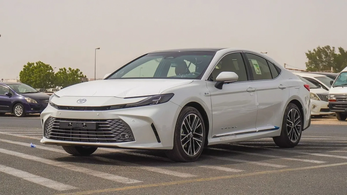 2026 Toyota Camry Lumiere | GCC Specs | Brand New-1-1