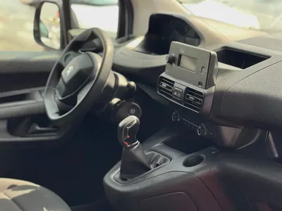 2023 Peaugeot Partner | Diesel | Van | Manual | GCC | Ref#1131-12
