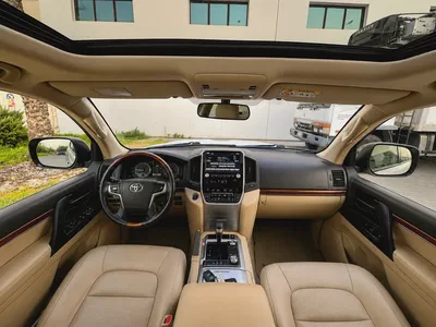 AED 3,360 P.M | TOYOTA | LANDCRUISER | GXR | 4.0L V6 | 7 SEATER  | 2017 | GCC | ORIGINAL PAINT |-13