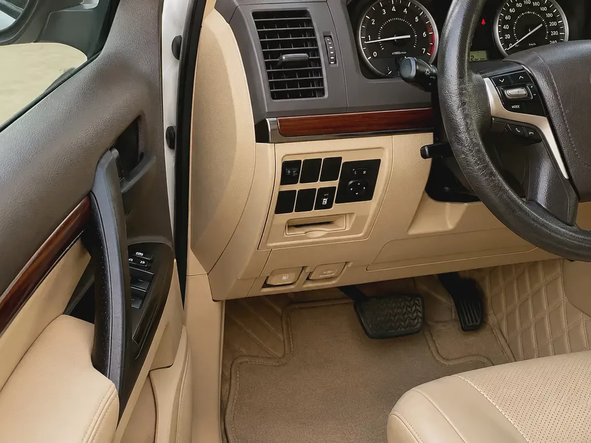 AED 3,360 P.M | TOYOTA | LANDCRUISER | GXR | 4.0L V6 | 7 SEATER  | 2017 | GCC | ORIGINAL PAINT |-14-14