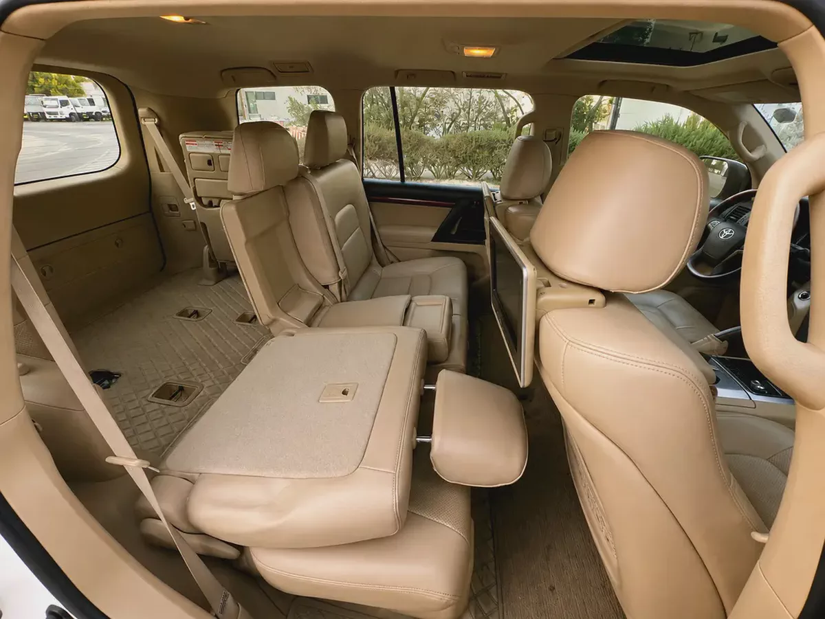AED 3,360 P.M | TOYOTA | LANDCRUISER | GXR | 4.0L V6 | 7 SEATER  | 2017 | GCC | ORIGINAL PAINT |-15-15