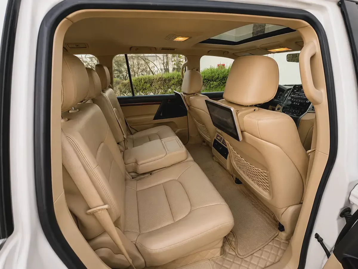 AED 3,360 P.M | TOYOTA | LANDCRUISER | GXR | 4.0L V6 | 7 SEATER  | 2017 | GCC | ORIGINAL PAINT |-16-16