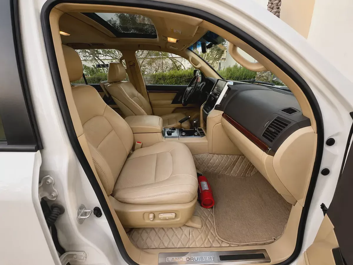 AED 3,360 P.M | TOYOTA | LANDCRUISER | GXR | 4.0L V6 | 7 SEATER  | 2017 | GCC | ORIGINAL PAINT |-18-18