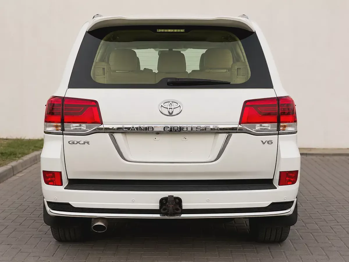 AED 3,360 P.M | TOYOTA | LANDCRUISER | GXR | 4.0L V6 | 7 SEATER  | 2017 | GCC | ORIGINAL PAINT |-7-7