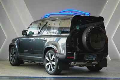 2026 - Land Rover Defender X-Dynamic SE P400 - Brand New for 377,000.00 AED-4