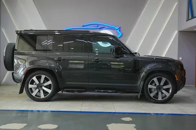 2026 - Land Rover Defender X-Dynamic SE P400 - Brand New for 377,000.00 AED-5