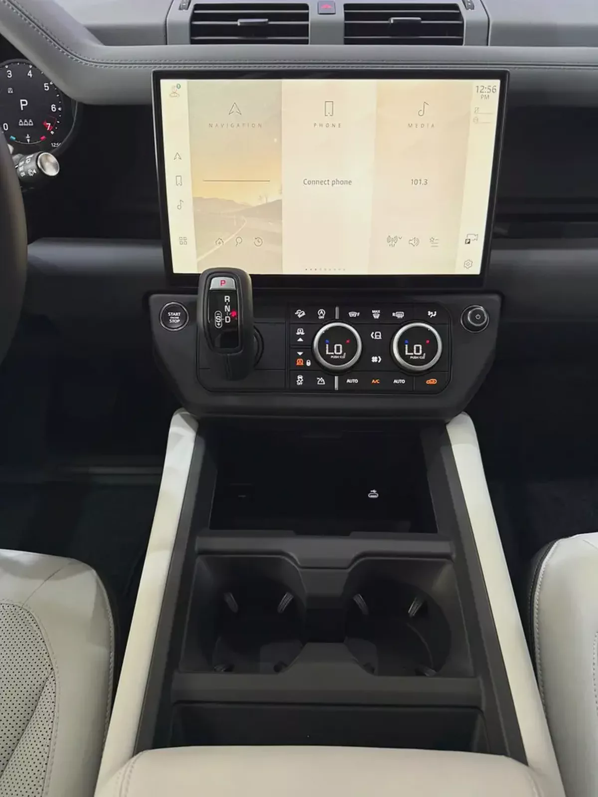 2026 - Land Rover Defender X-Dynamic SE P400 - Brand New for 377,000.00 AED-11-11