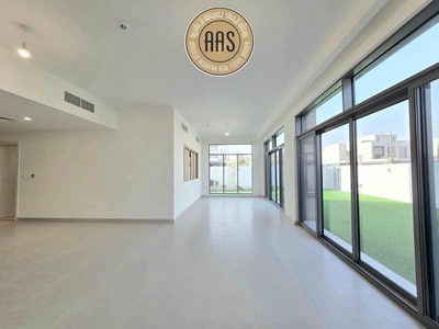 Corner unit ! Lagoon View ! Brand new ! With Landscaping ! Fully fitted kitchen-1