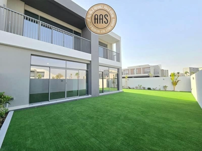 Corner unit ! Lagoon View ! Brand new ! With Landscaping ! Fully fitted kitchen-3