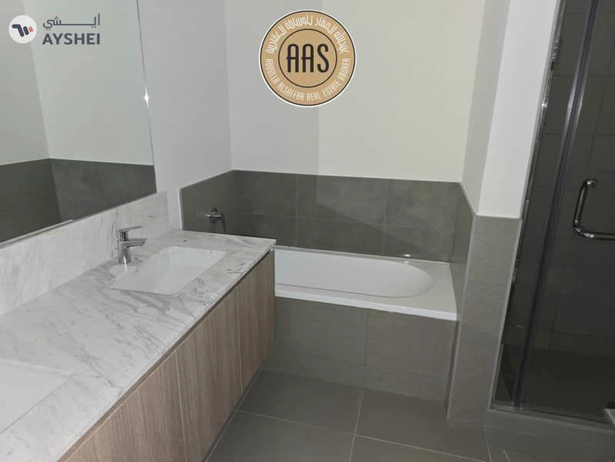 Corner unit ! Lagoon View ! Brand new ! With Landscaping ! Fully fitted kitchen-10-10