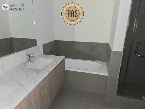 Corner unit ! Lagoon View ! Brand new ! With Landscaping ! Fully fitted kitchen