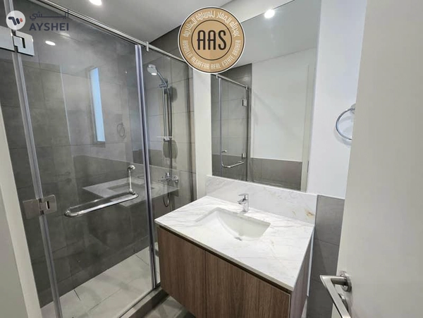 Corner unit ! Lagoon View ! Brand new ! With Landscaping ! Fully fitted kitchen