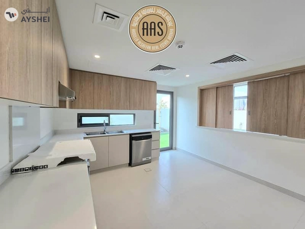 Corner unit ! Lagoon View ! Brand new ! With Landscaping ! Fully fitted kitchen