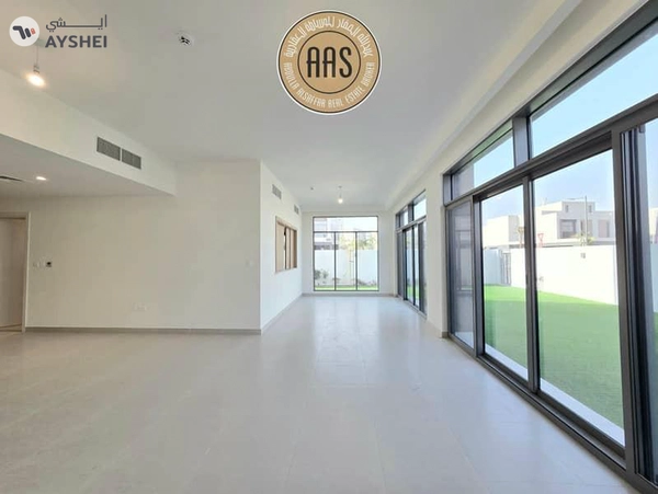 Corner unit ! Lagoon View ! Brand new ! With Landscaping ! Fully fitted kitchen