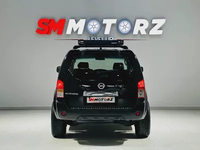 Nissan Pathfinder 2015 | GCC Specs | Well Maintained SUV-5