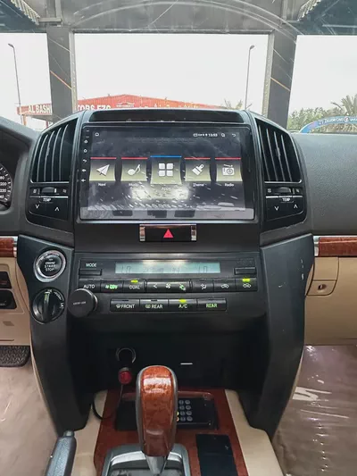 Toyota Land Cruiser GXR 2015 Converted to 2021 shape, GCC, 4.6L V8-17