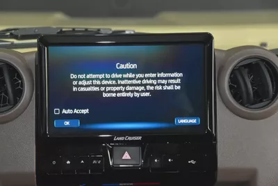 2026 ll Land Cruiser Lc76 ll Al-Futtaim Warranty ll Gcc-18