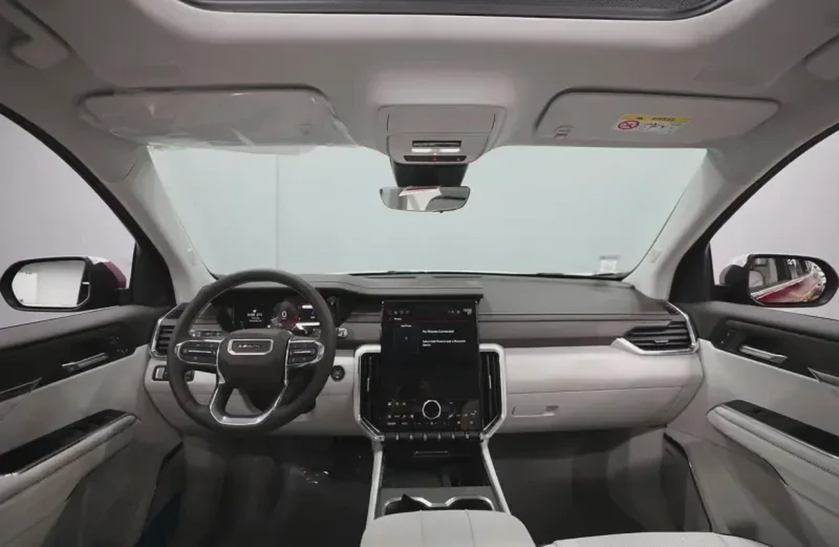 GMC Acadia Denali-8-8