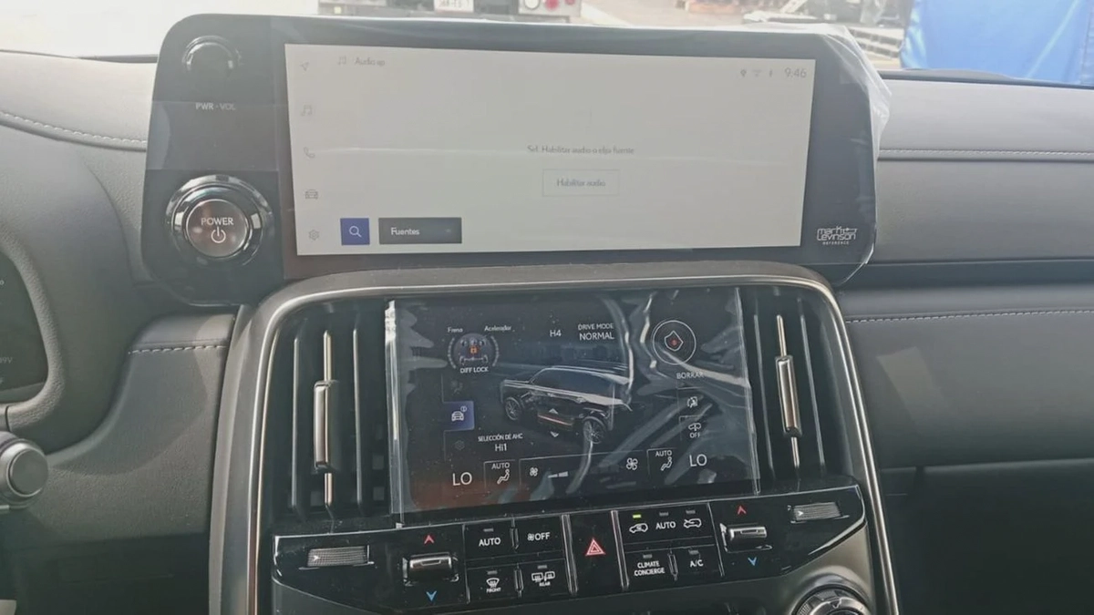 Lexus LX700h SIGNATURE-2-2