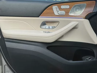 2022 Mercedes-Benz GLS 450 4MATIC | Luxury 7-Seater | American Specs-4