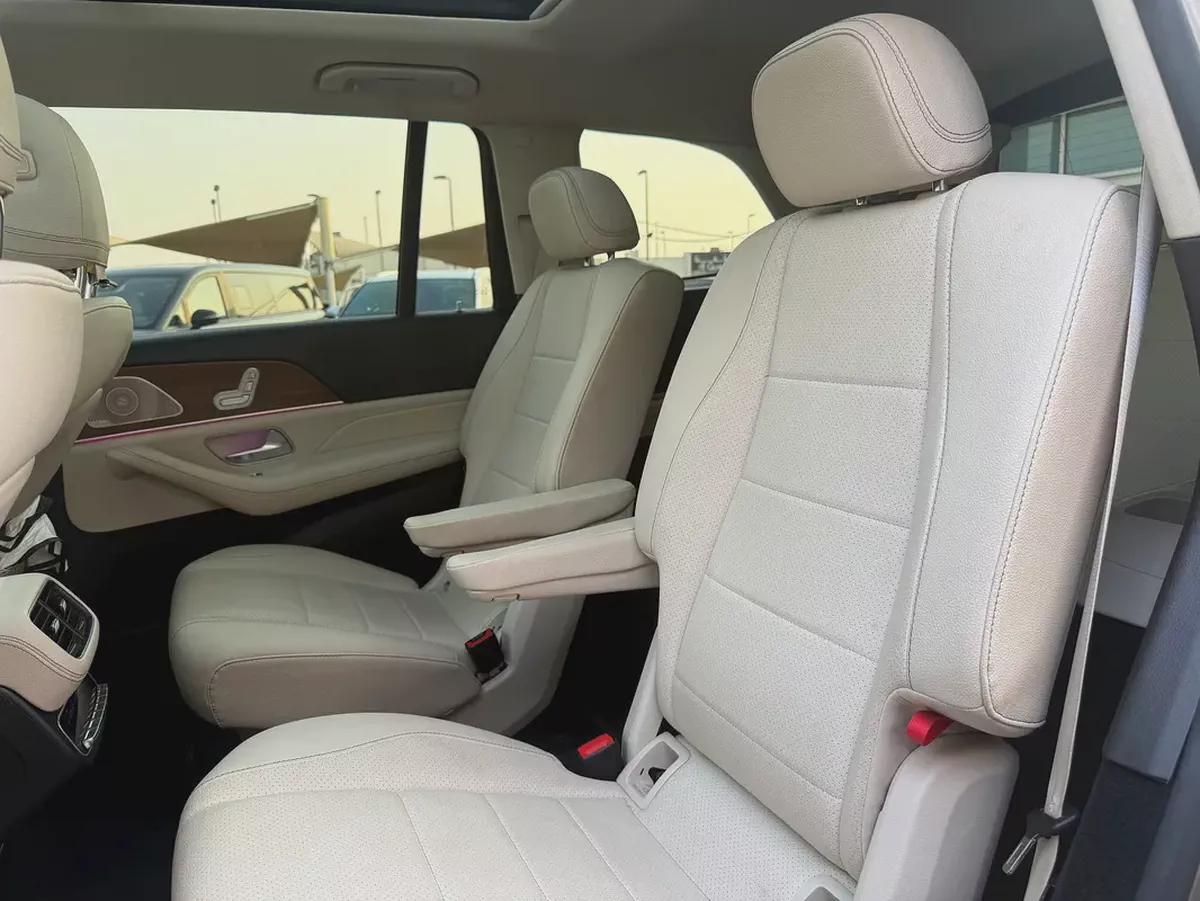 2022 Mercedes-Benz GLS 450 4MATIC | Luxury 7-Seater | American Specs-11-11