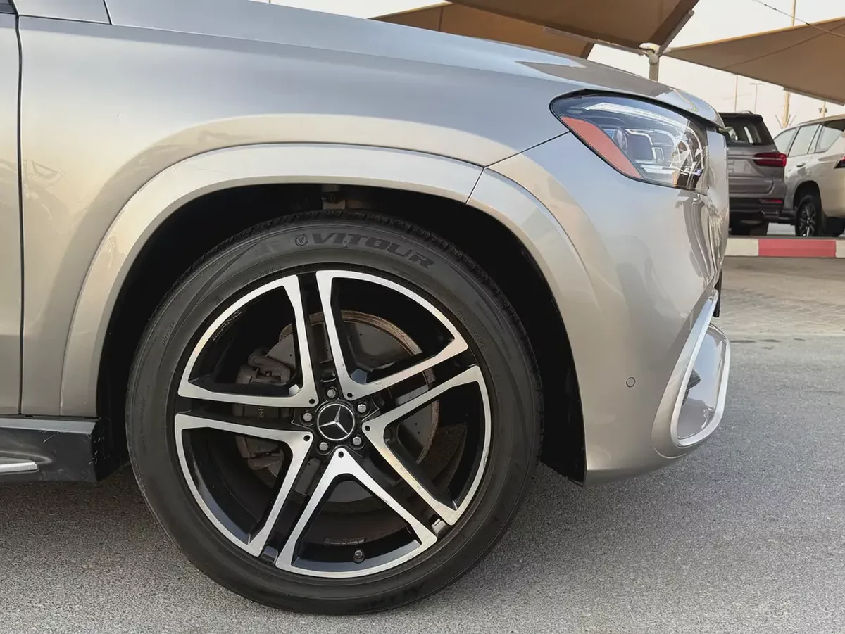 2022 Mercedes-Benz GLS 450 4MATIC | Luxury 7-Seater | American Specs-3-3