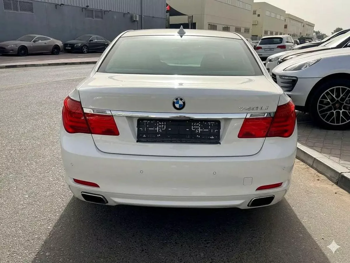 BMW 740Li EXCLUSIVE 740Li GCC Specs-1-0