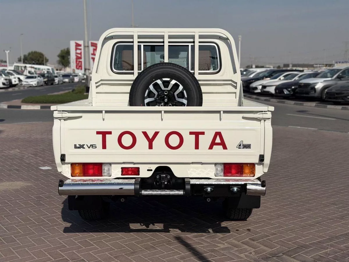 Toyota Land Cruiser Pick Up Toyota Land Cruiser LC79 DC Full option Oman spec 2026-17-0