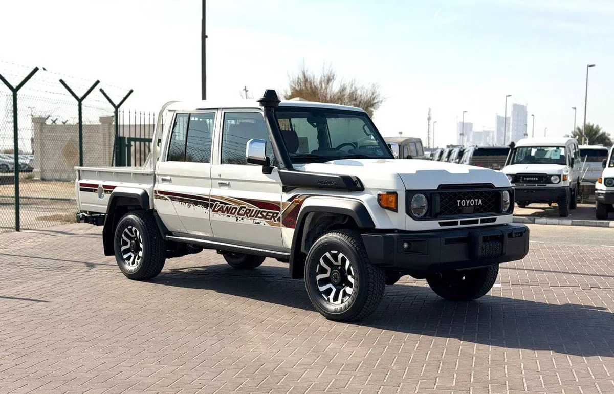 Toyota Land Cruiser Pick Up Toyota Land Cruiser LC79 DC Full option Oman spec 2026-1-0