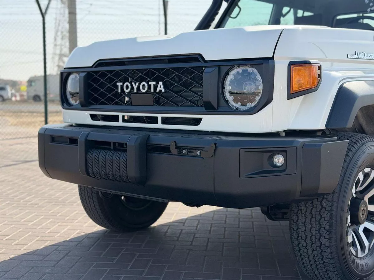 Toyota Land Cruiser Pick Up Toyota Land Cruiser LC79 DC Full option Oman spec 2026-3-0