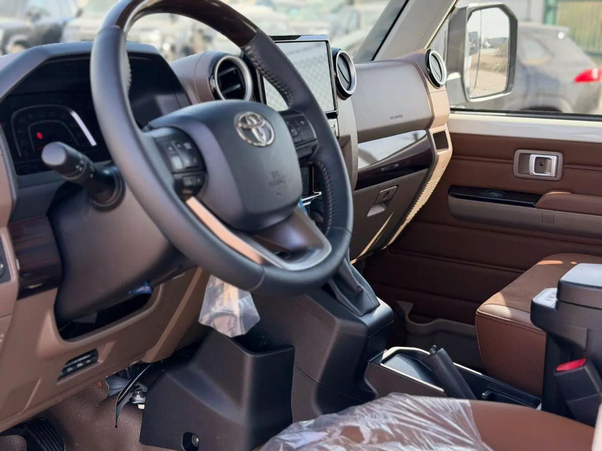 Toyota Land Cruiser Pick Up Toyota Land Cruiser LC79 DC Full option Oman spec 2026-7-0