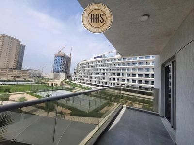 Luxury 3bhk ||spacious layout || pool view || kitchen appliances||prime location-1