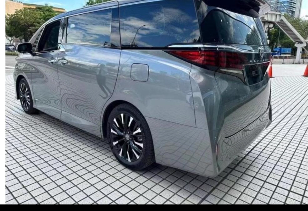 New 2024 Toyota Alphard-7-7