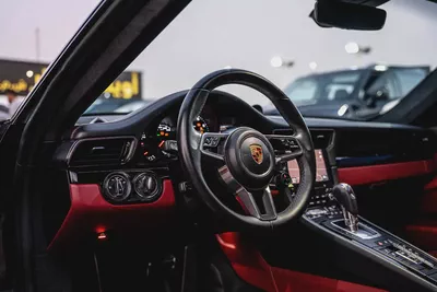 Porsche 911 Carrera Full Service History GCC 3.0L Turbo 6 Cylinders Perfect Condition-18